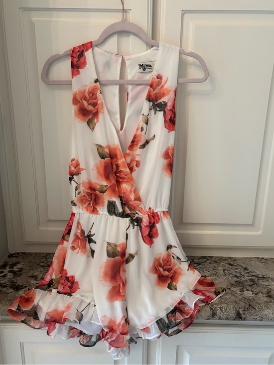 Show Me Your MuMu Pants - Show Me Your Mumu Riri Romper ~ Size XS ~ white with roses